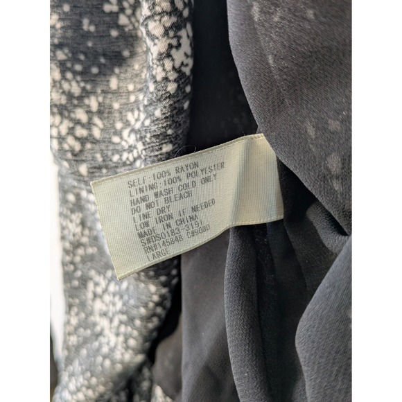 Everly Floral Midi Dress Short Sleeve V Neck Large Black White Tiered Lined - Picture 9 of 12